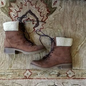 Size 10 Mossimo Booties